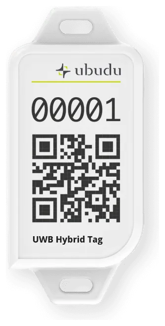 Uma Ubudu Hybrid Tag 4.0: tag de cordão branca com o logótipo da Ubudu, um número de série e um código QR